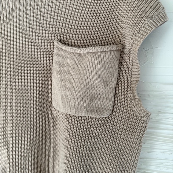 Pretty Garden | Knit Sleeveless Vest | Size Small - Picture 5 of 6